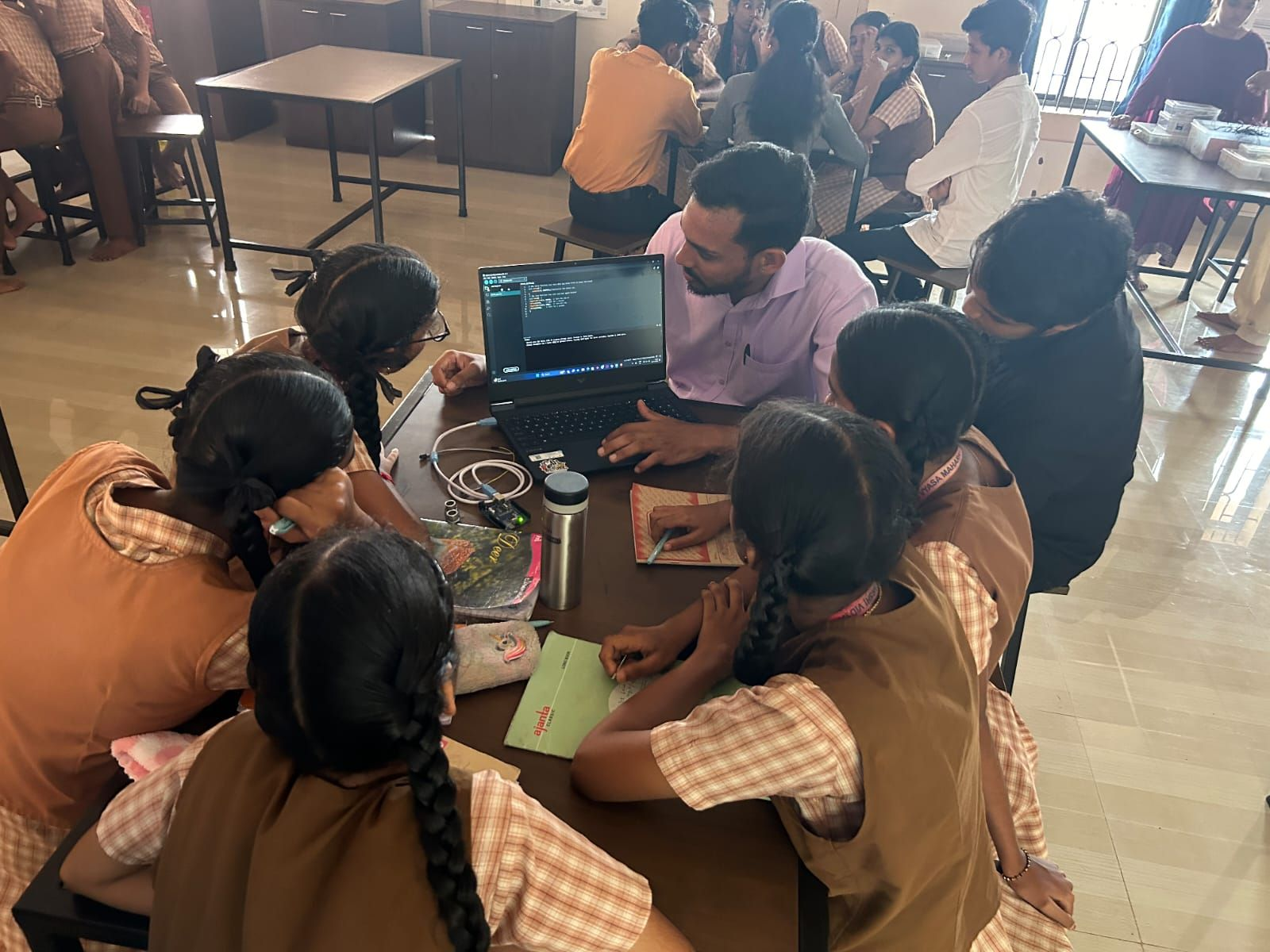 Arduino & Embedded Systems Workshop for High School Students photo 6