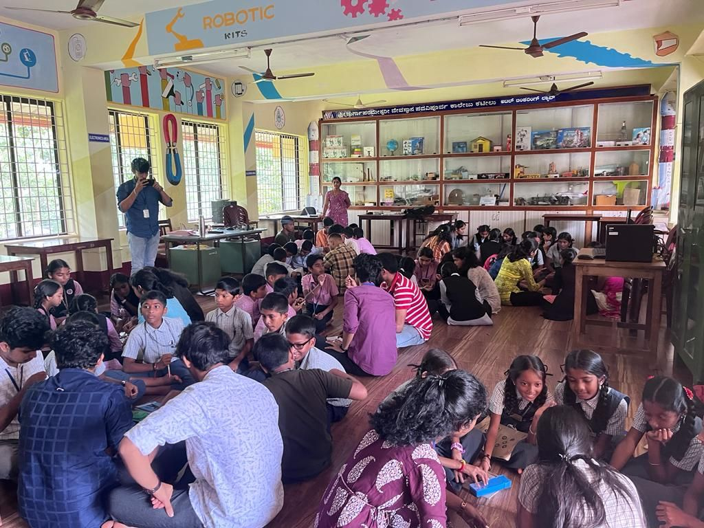 Basics of Electronics Workshop for School Students photo 4