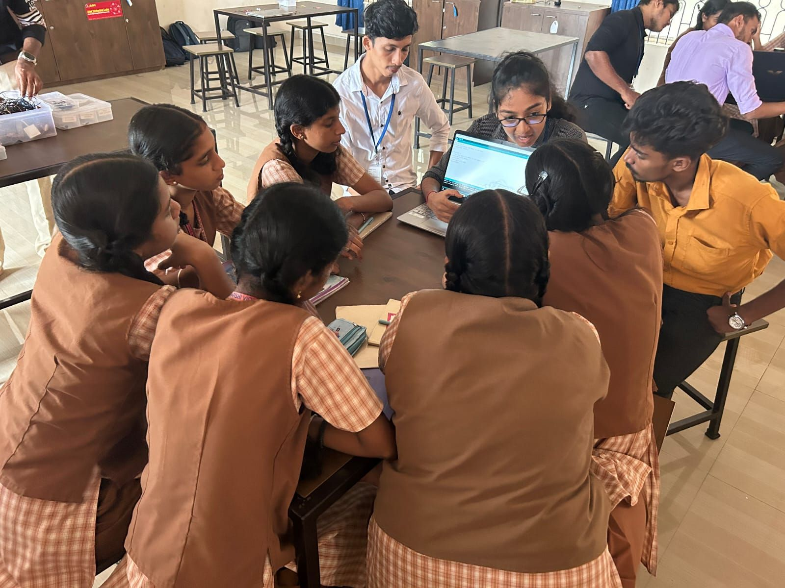 Arduino & Embedded Systems Workshop for High School Students photo 5