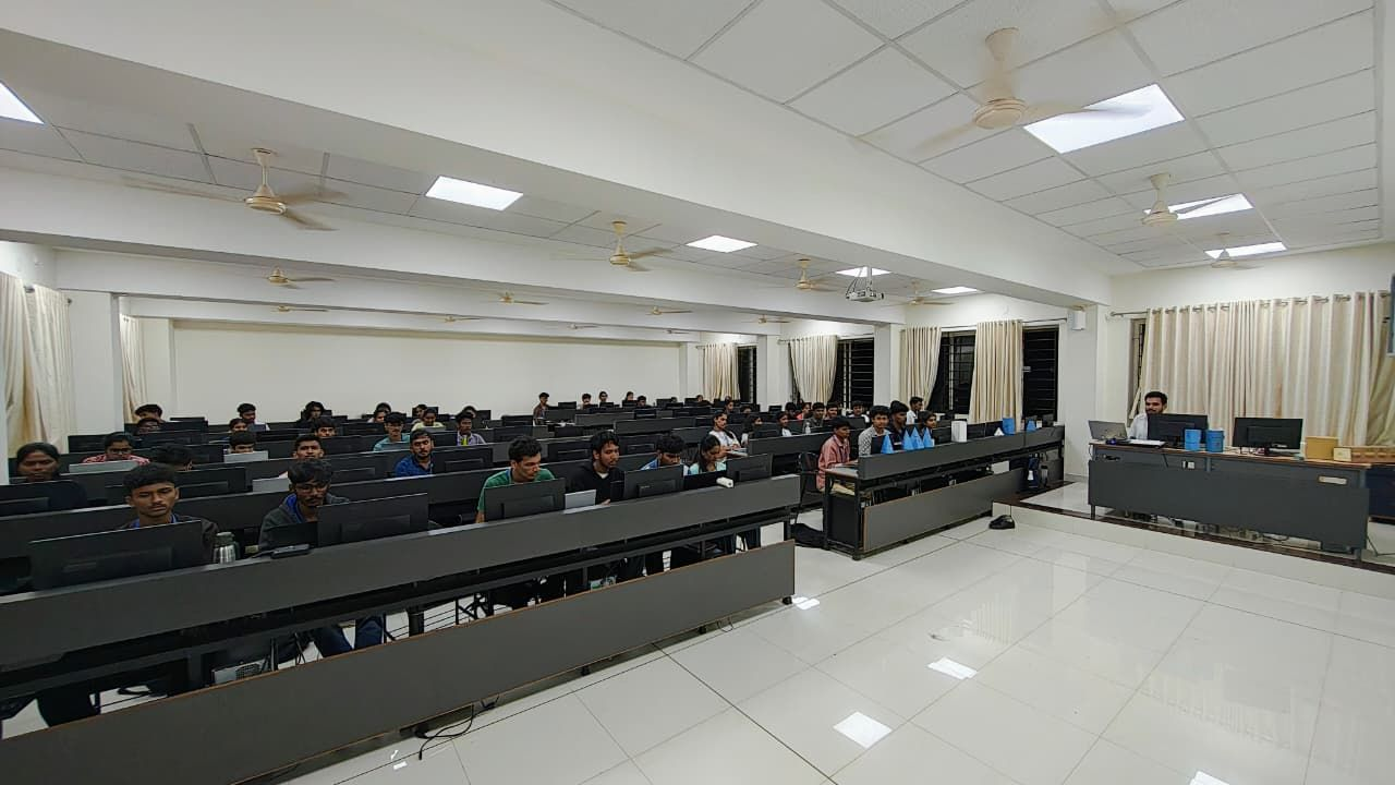 Hackathon Mentor & Trainer – Agentic AI Hackathon photo 3