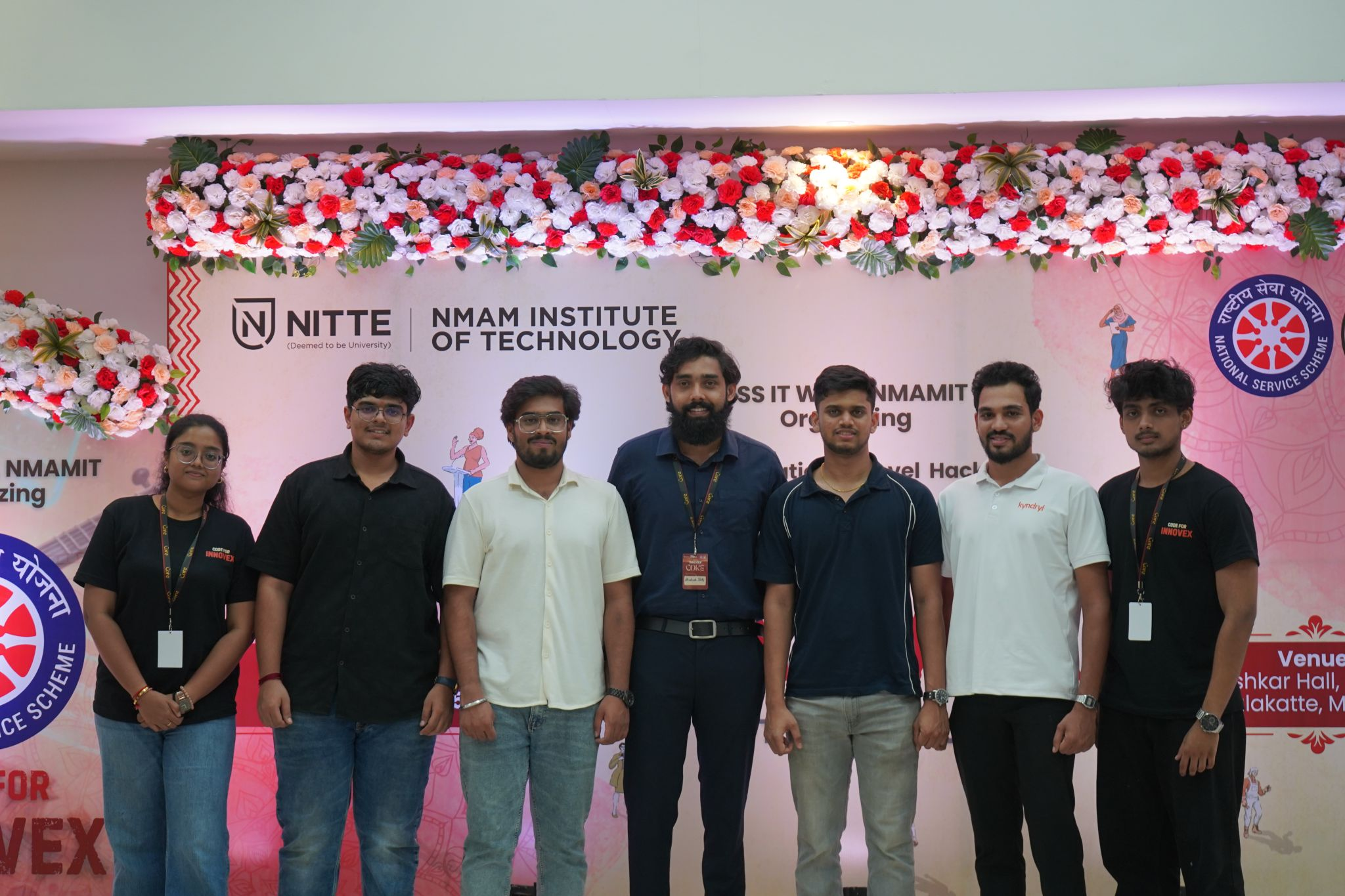 Hackathon Mentor – Code for Innovex photo 4