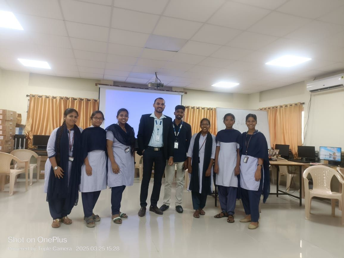 Technical Trainer – Problem Solving in Java & Python photo 1